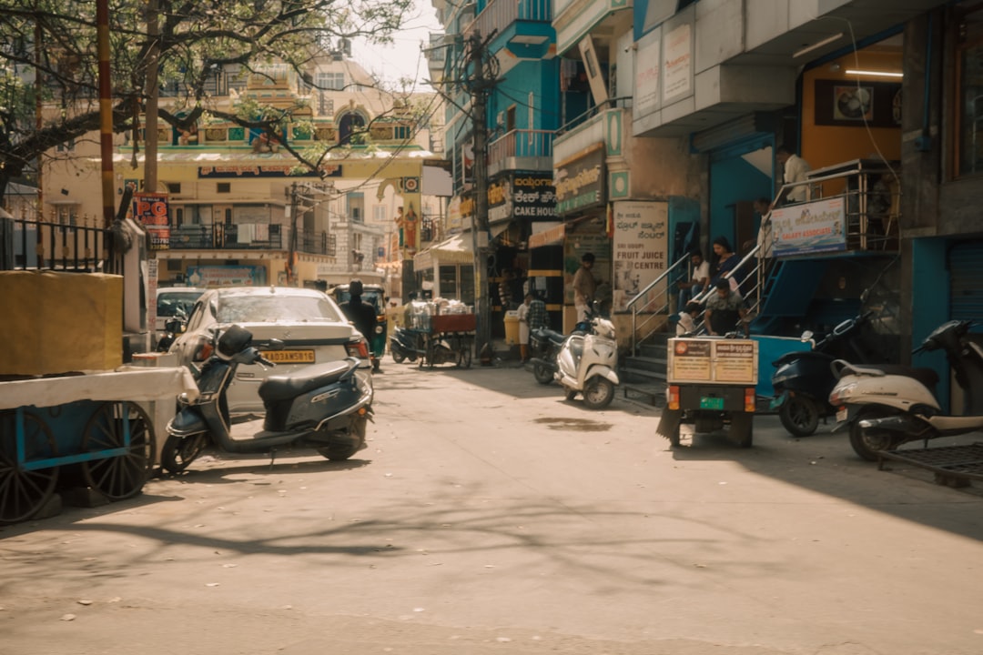 Tata Motors का Q1 FY27 धमाल: Commercial Vehicles और JLR ने दिया बूस्ट!