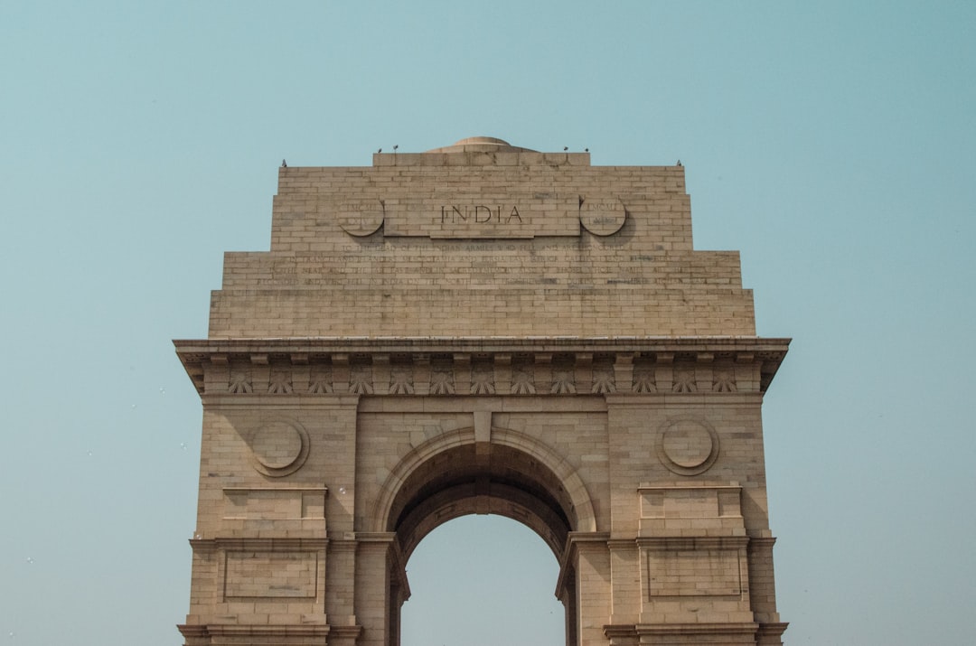 US Fed का Hawkish Stance: क्या FIIs फिर India से मुंह मोड़ेंगे?